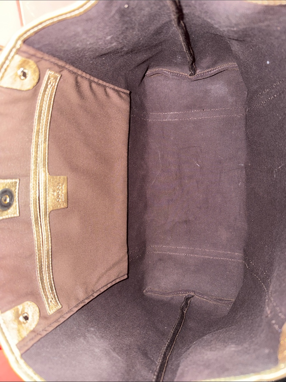 GUCCI Brown GG Monogram Canvas Tote with Gold Trim - Picture 6 of 15